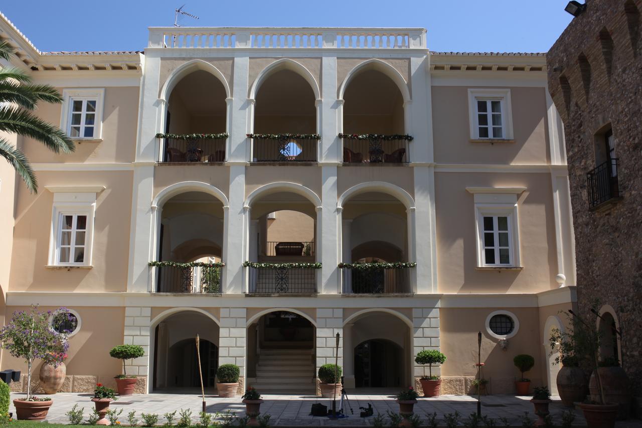 Отель Palazzo Del Capo Читтаделла-дель-Капо Экстерьер фото